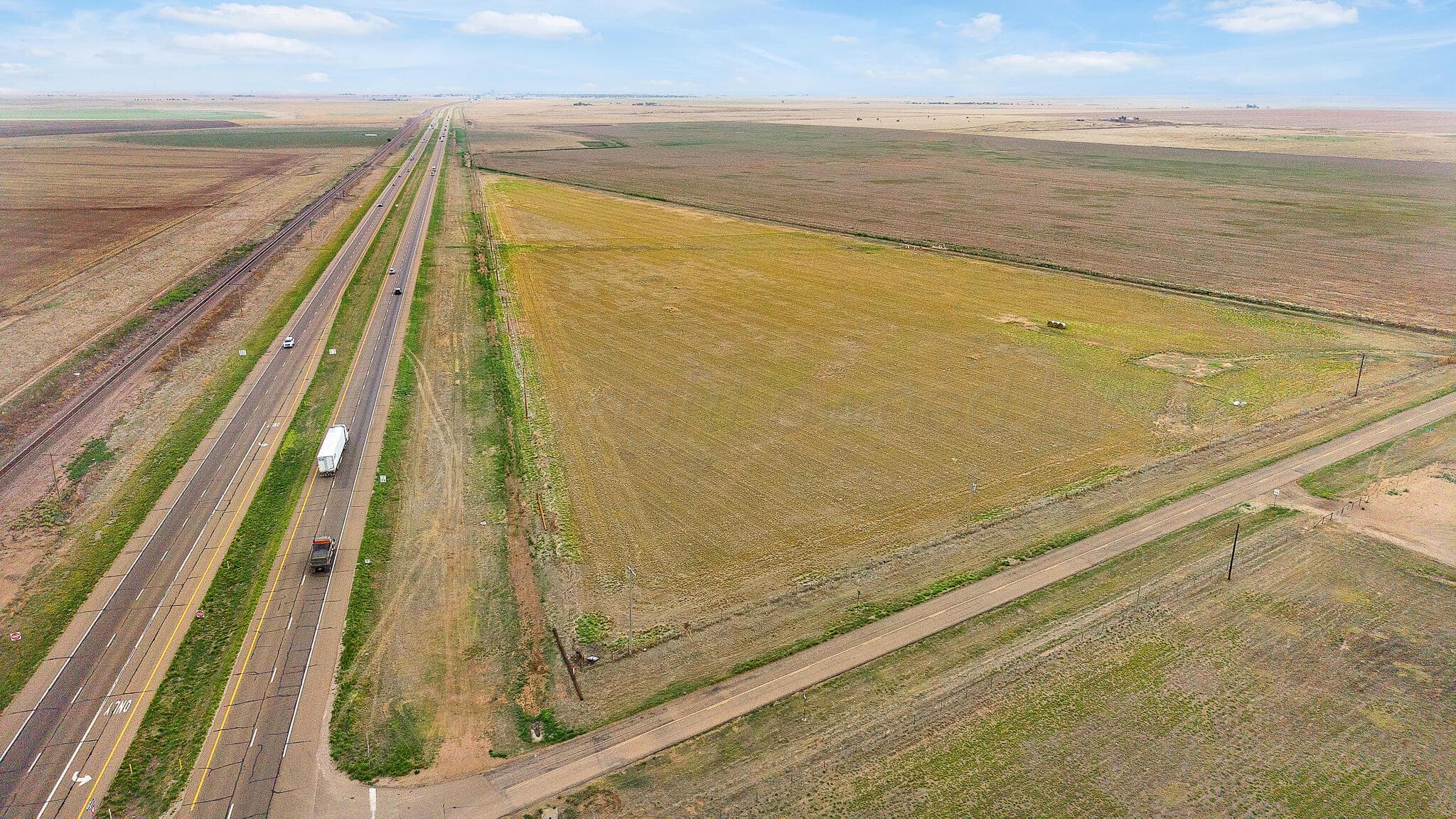 +/- 27.37 Acres U.S. HWY 287, Claude, TX 79019