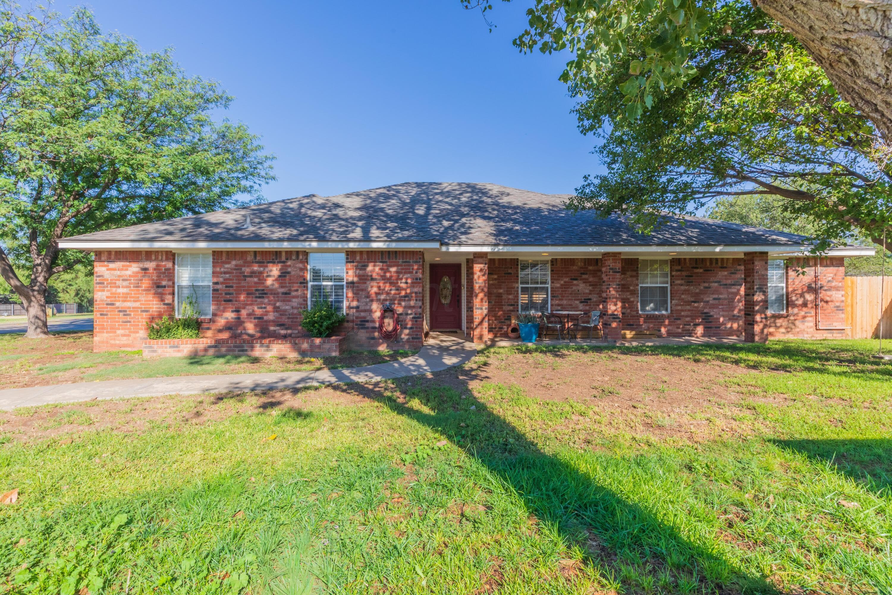6 YUCCA Circle, Canyon, TX 79015-1716