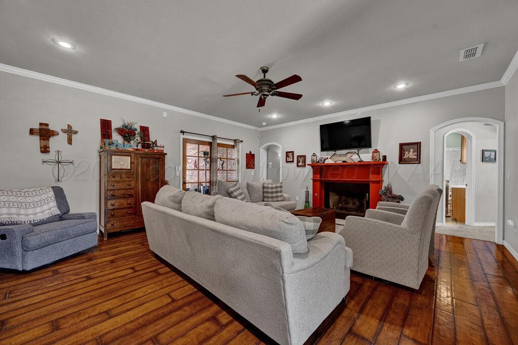 6009 BRIANNA Drive, Amarillo, TX 79119-4987, photo 2