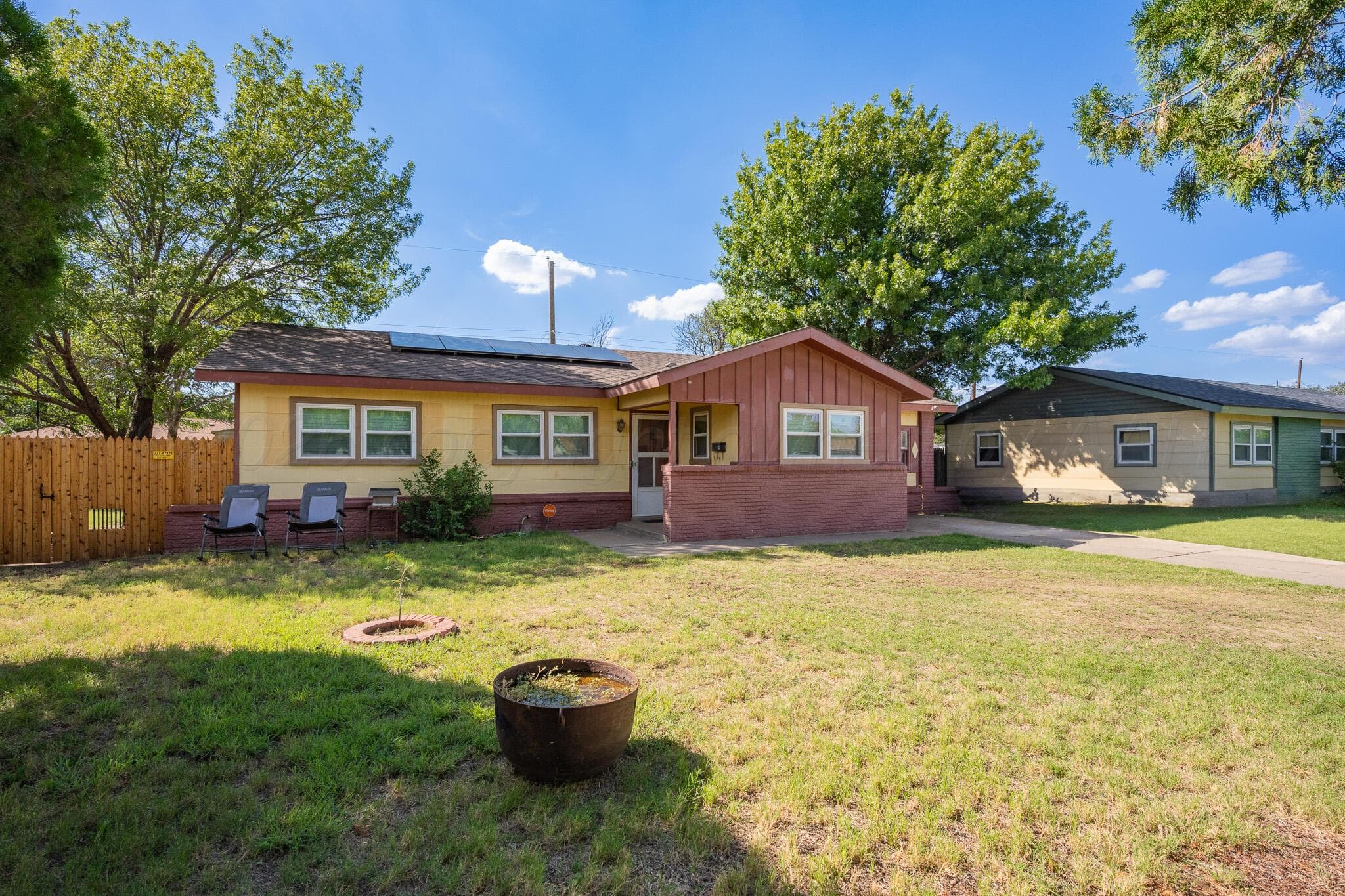 3204 PRYOR Street, Amarillo, TX 79103-7327