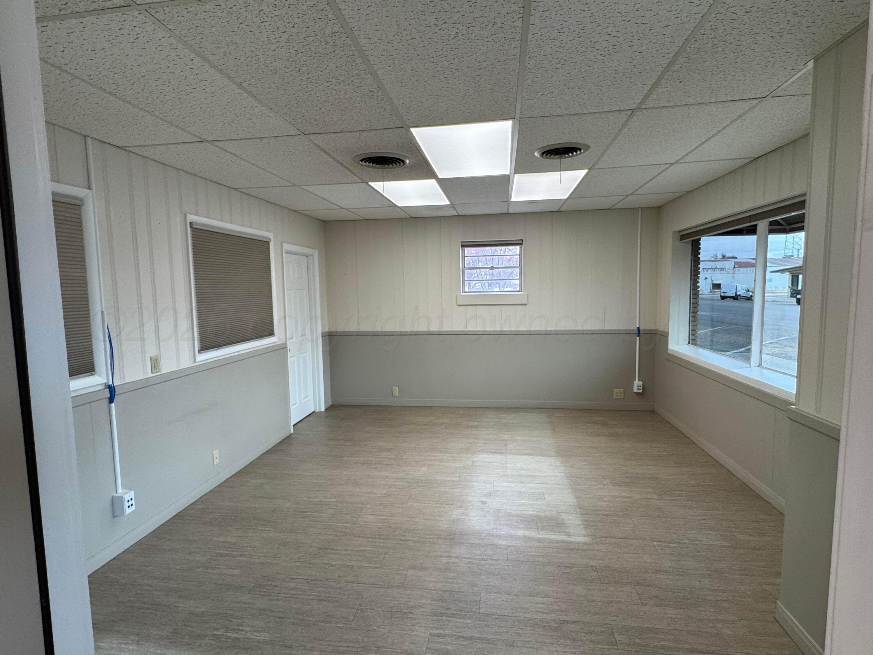 210 E 7th Street, 2, Dumas, TX 79029