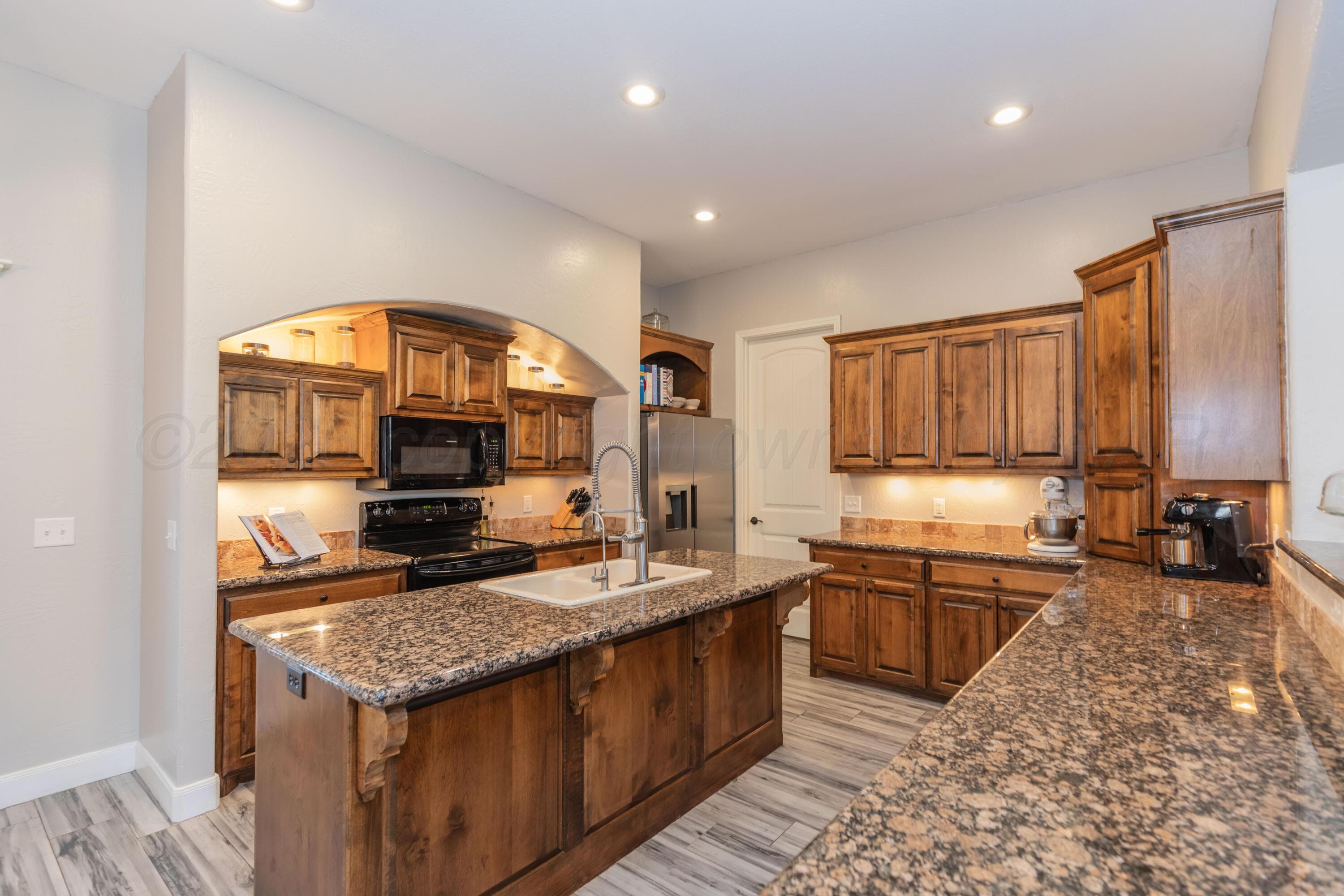 9011 BUCCOLA Avenue, Amarillo, TX 79119-6598, photo 10