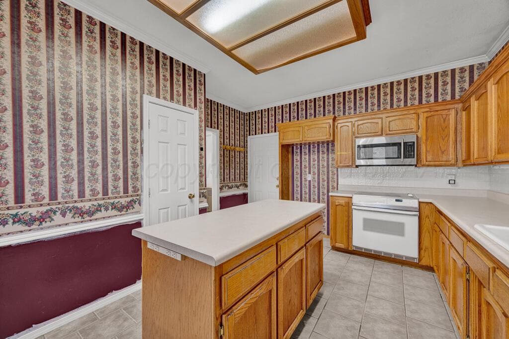 6300 CEDAR HOLLOW Drive, Amarillo, TX 79124-1227, photo 10