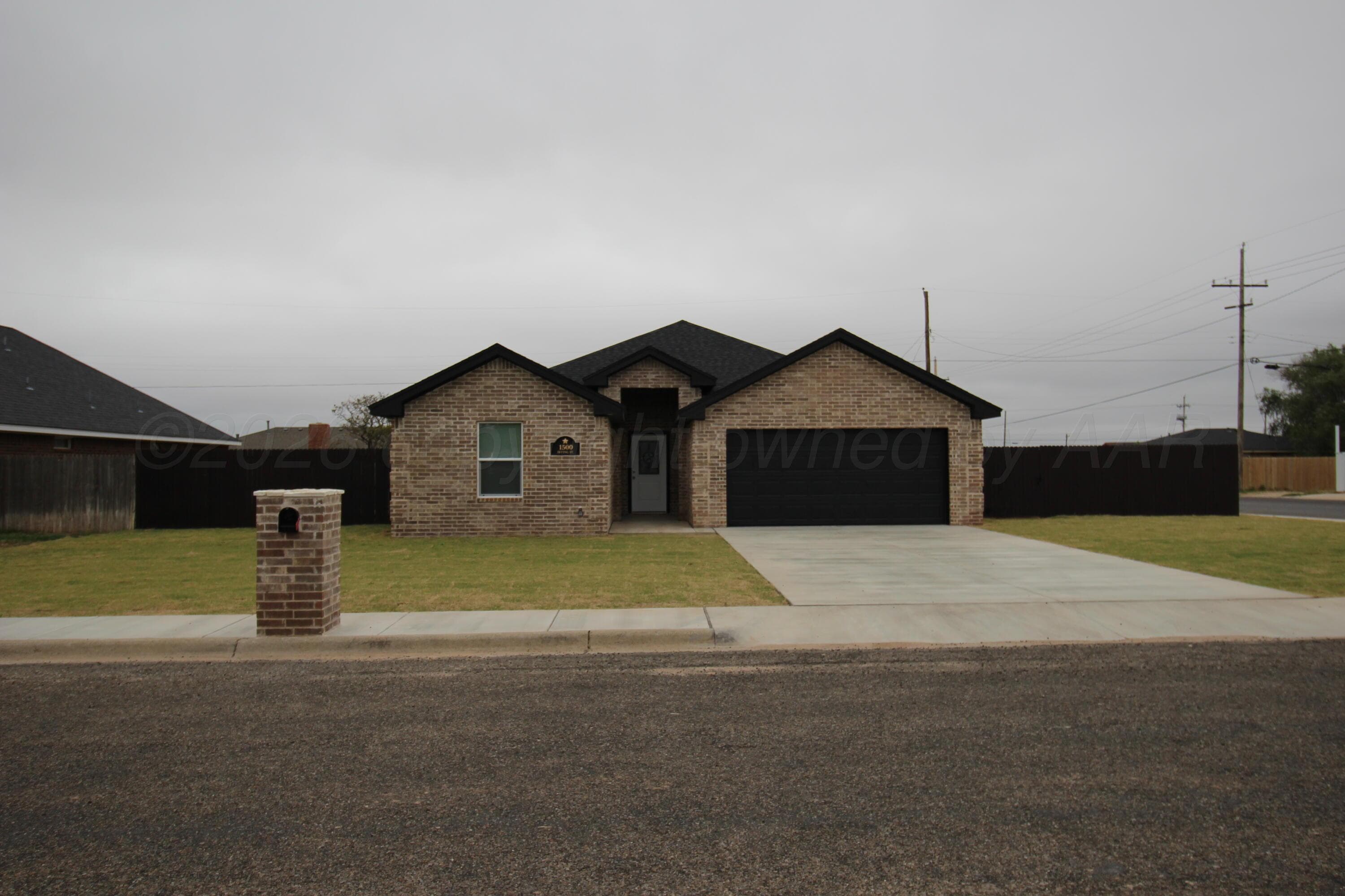 1500 N Irving Street, Hereford, TX 79045
