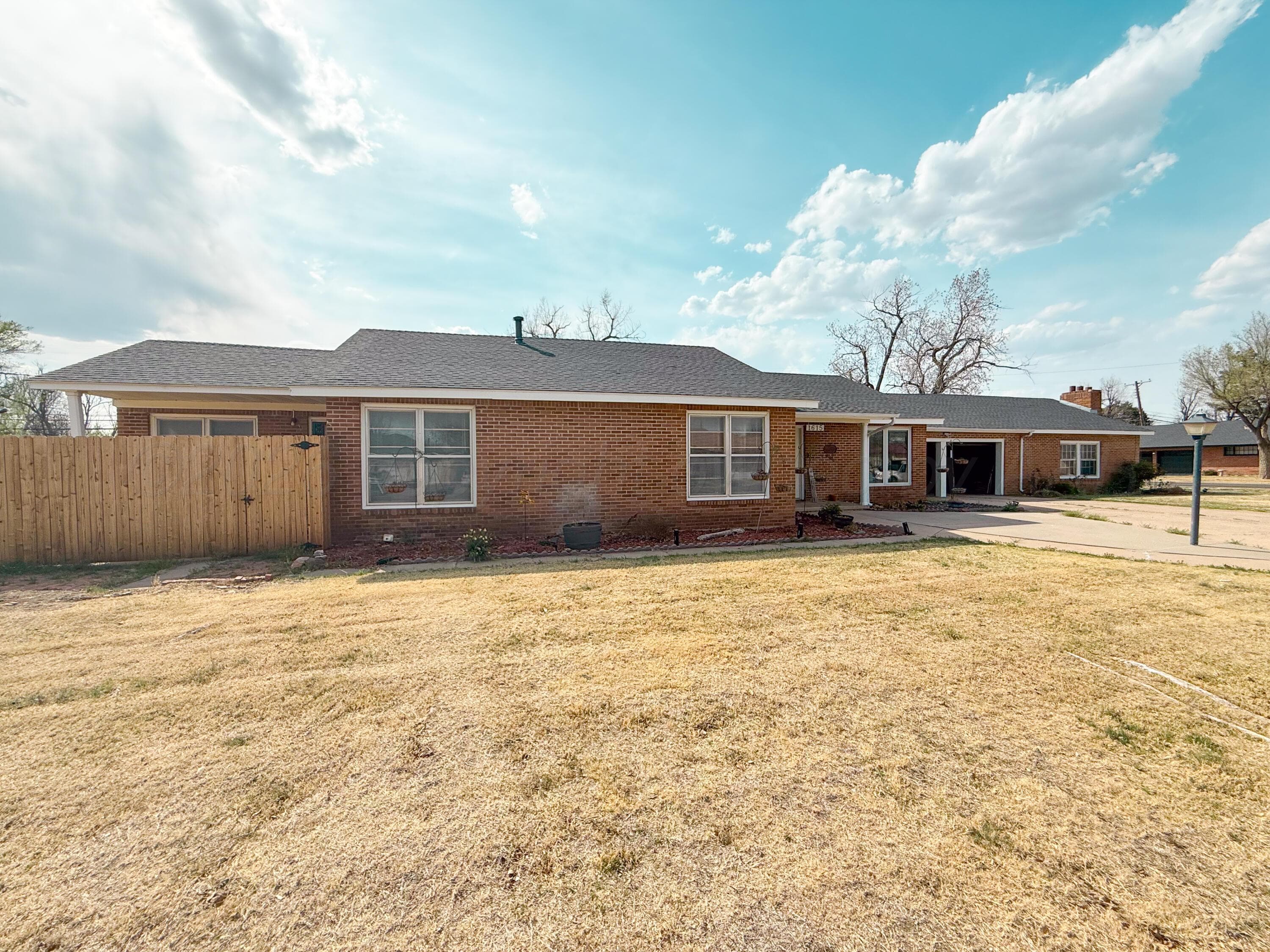1615 N Russell Street, Pampa, TX 79065-4337, photo 5