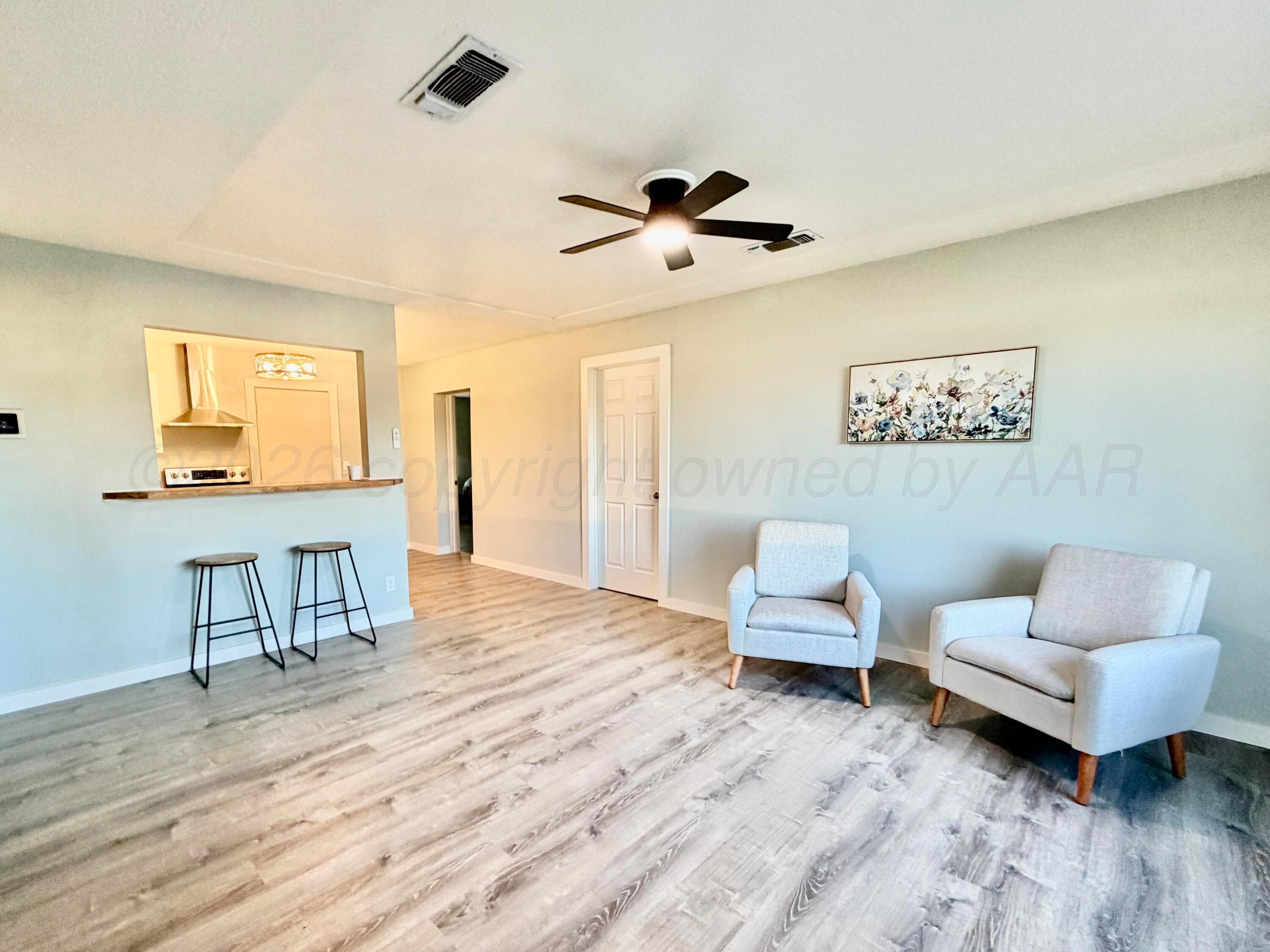 401 ELM Avenue, Dumas, TX 79029-2808